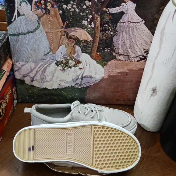 ๐๐OLD NAVY CANVAS BOAT SHOES ๐NEW!!!,SIZE 5,GIVE A FABULOUS GIF - Picture 2 of 12